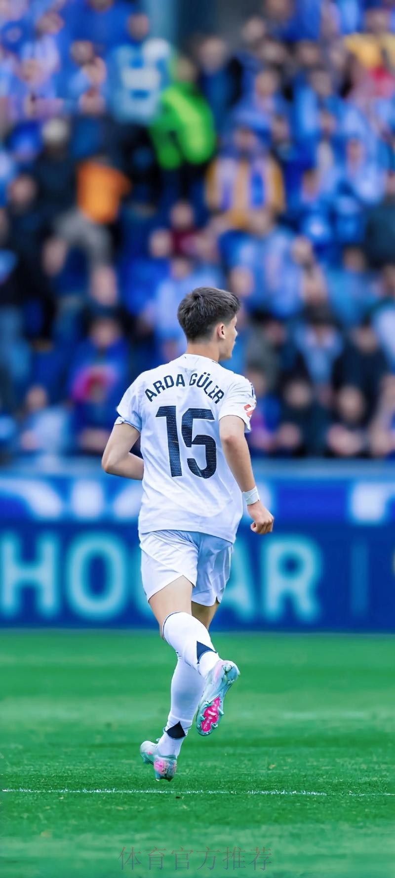 阿拉巴复出将踢左后卫 让卡马文加回到中场 阿拉巴复出将踢左后卫 让卡马文加回到中场